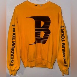 H&M Divided Yellow Justin Bieber Stadium Tour 2017 Crewneck